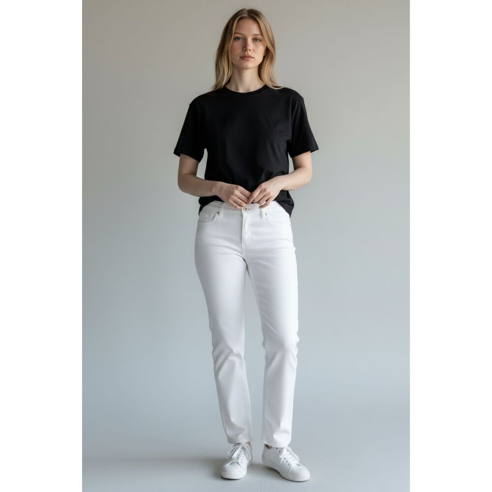 NWT Gloria Vanderbilt Amanda Pull On Jeans Women's Size 10 Average Vintage White